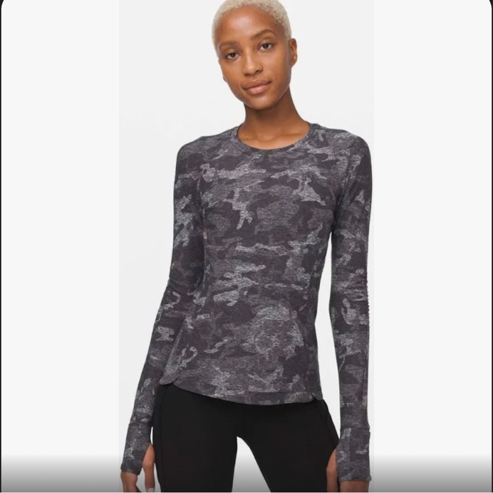 Lululemon Runderful Long Sleeve, Incognito Camo HTR Black, Size 8